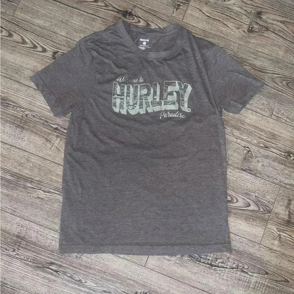 Men’s medium Hurley t shirt